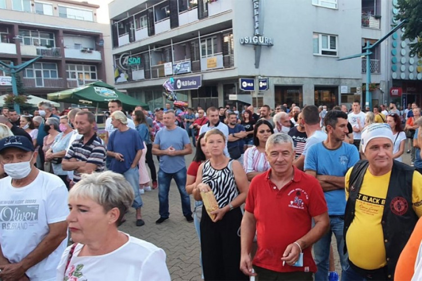 Građani na ulicama Bihaća zbog migranata