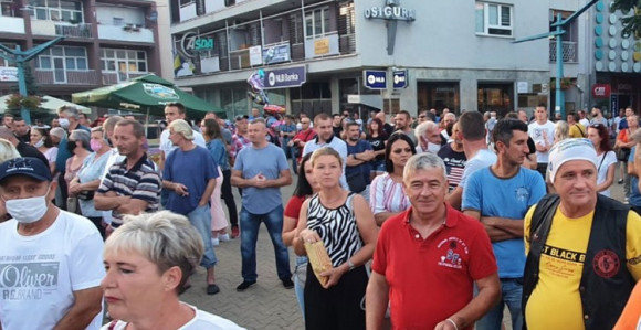 Građani na ulicama Bihaća zbog migranata