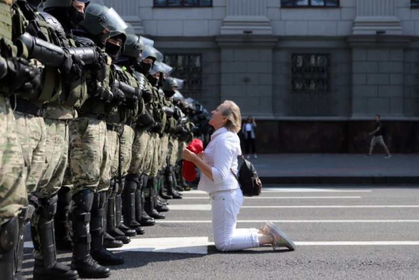 Novi masovni protest i hapšenja u Belorusiji