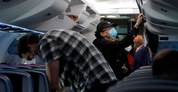 Skoro 200 putnika iz aviona mora u karantin