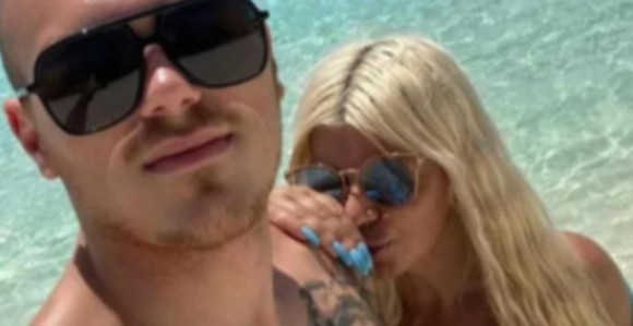 Dara ganja bogatu "piletinu"- novi dečko ima samo 20 godina!