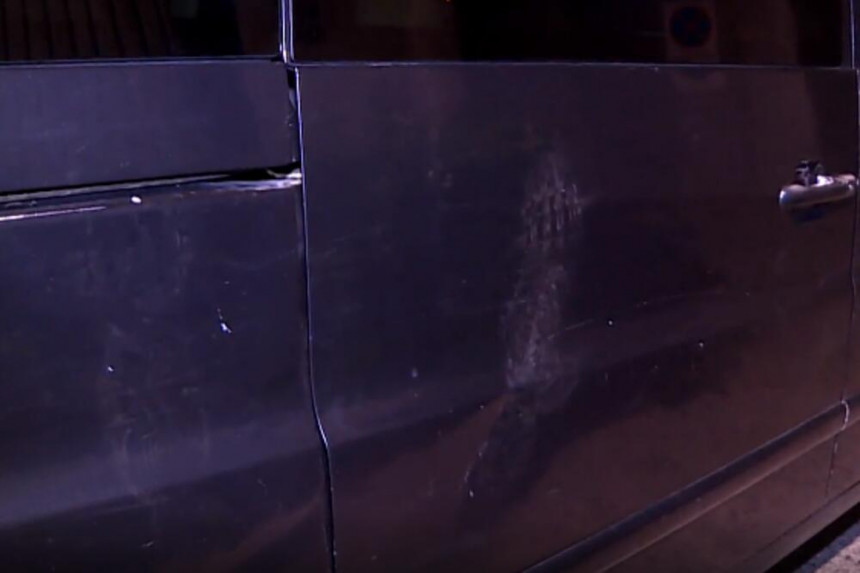 Napadnuta ekipa TV CG, oštećeno jedno vozilo