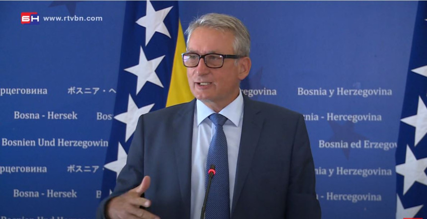Vlast koja ne vodi računa o narodu treba da nestane