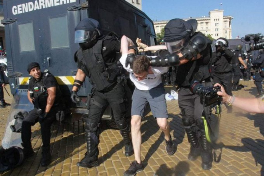 Haos u Bugarskoj: Na ulice izašla i Žandarmerija