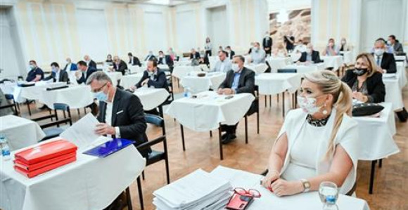 Narod ne može živjeti od asfalta, trebaju radna mjesta
