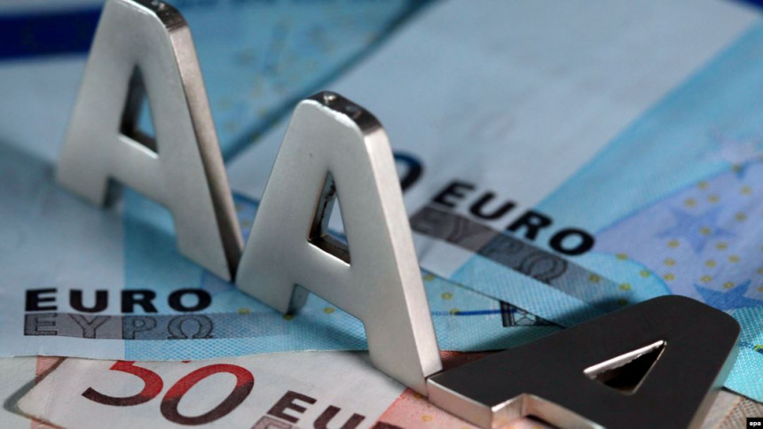 Еуро симбол повратка Европе, долар поново слаби