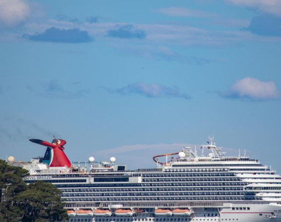 У хрватске луке упловило само седам крузера