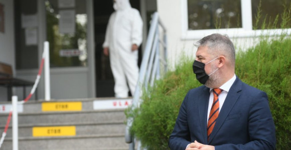 Političari u školama za vrijeme korone, šta kaže ministar?