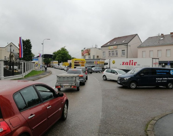 Na ovim prelazima u BiH čekaju vas duge kolone