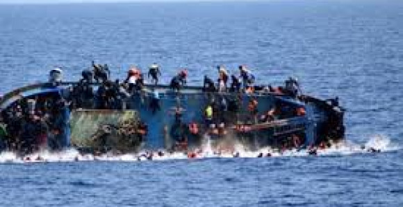 Potonuo brod: Grčke vlasti spasle 30 migranata iz mora