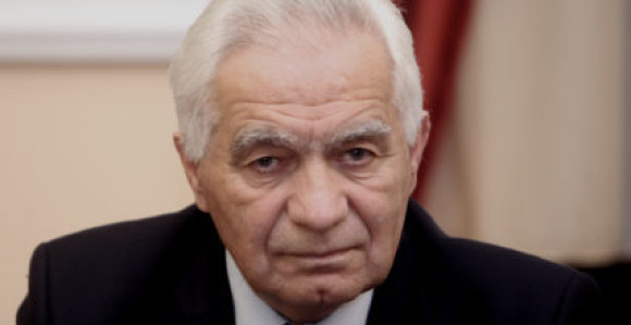 Korona se nadvila nad porodicom Krajišnik