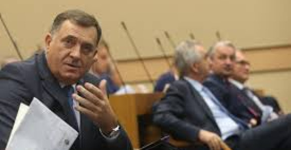 Кога Додик позива на српско јединство, када га он разбија?!