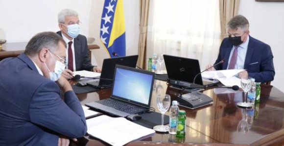 Odbijen Dodikov prijedlog na sjednici Predsjedništva