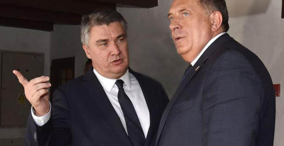 Dodik od Hrvata traži da ga zaštite kod Merkelove