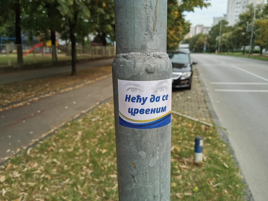 Ko je Banjaluku izlijepio plakatima 'Neću da se crvenim'?