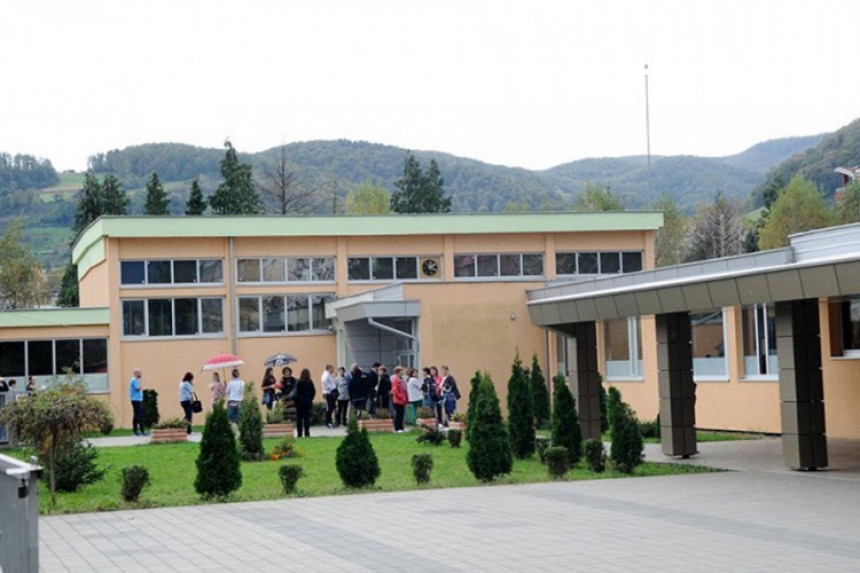 Banjaluka: Zaraženi učenik i učiteljica, odjeljenje u izolaciji