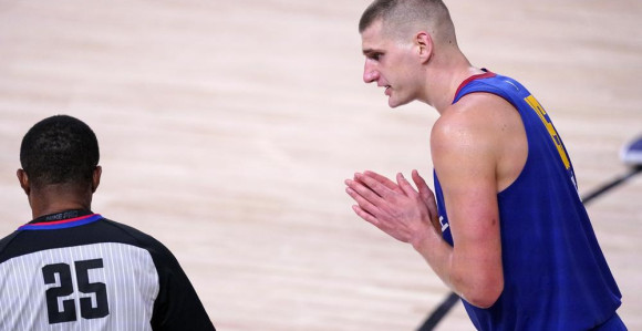 Jokić u klinču sa sudijama - završio na klupi