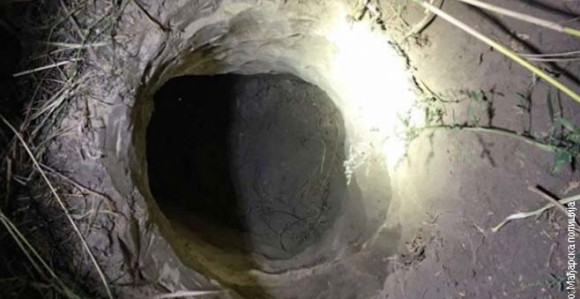 Migrantski tunel ispod ograde na granici sa Srbijom