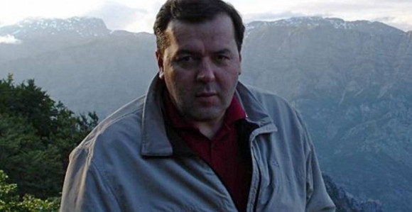 "Teško onom koga drugi hrani i narodu koga Dodik brani"