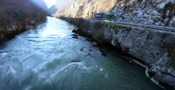 Otežan saobraćaj na dionici Krupa na Vrbasu - Bočac