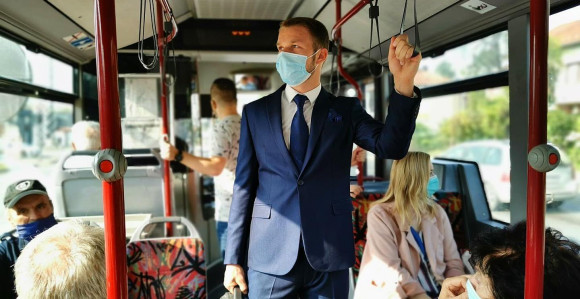 Stanivuković: Uvesti besplatan gradski prevoz za penzionere