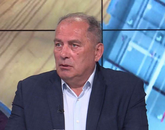 Neodazivanje Tadićeve je čisti bezobrazluk!