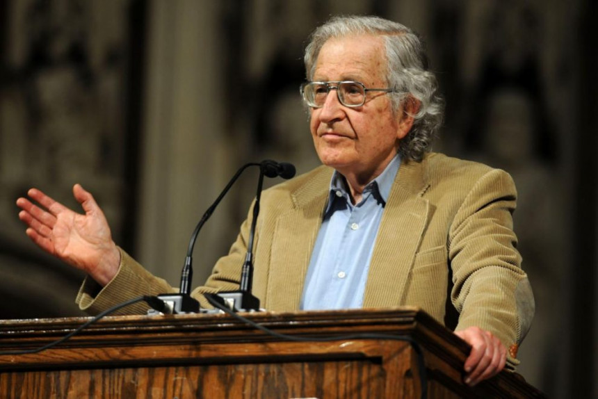 Шта каже Чомски, писац кога често волимо помињати