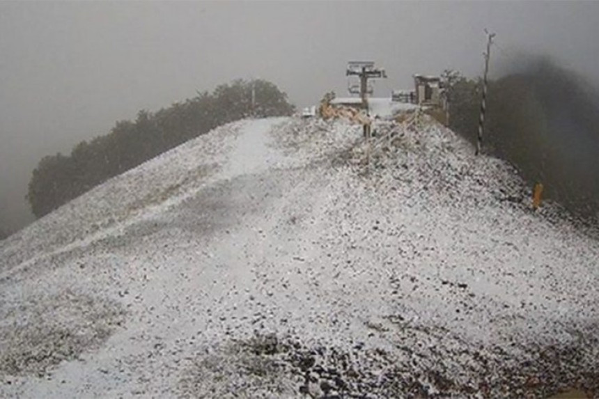 Pao snijeg u Gorskom Kotaru i na Velebitu