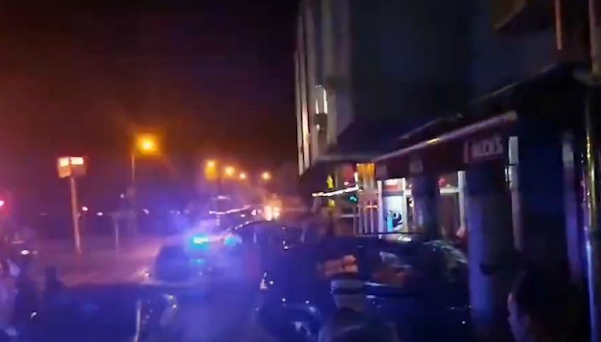 Возилом БМW ударио у излог у центру Градишке