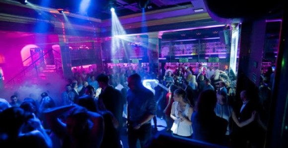 Noćni klubovi neće raditi do pronalaska vakcine