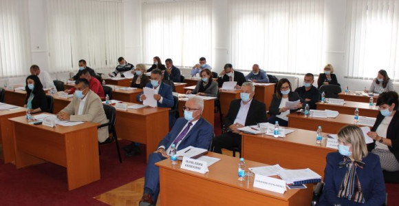 Zadužili opštinu za 1,7 miliona KM, pa prikazali višak
