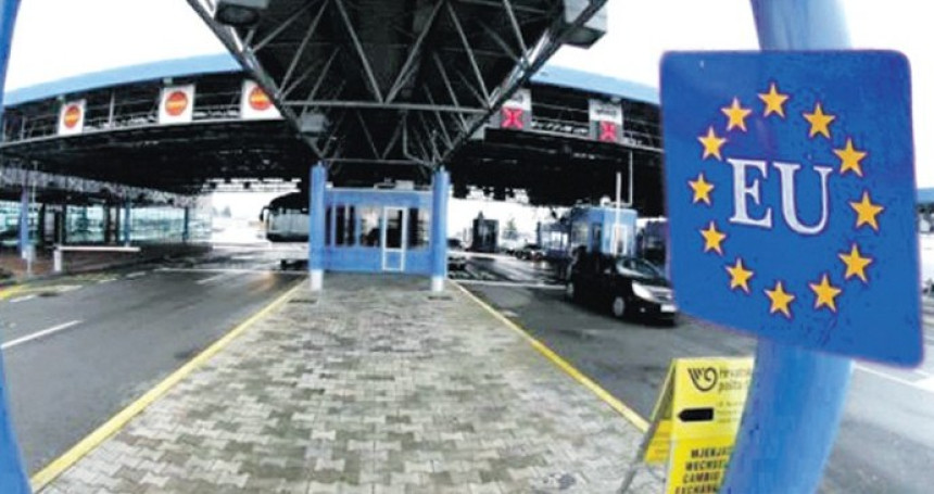 Ништа од путовања у ЕУ: Грађани балканских држава и даље на "црвеној листи"