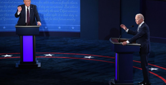 Brutalan okršaj Trampa i Bajdena pred TV kamerama