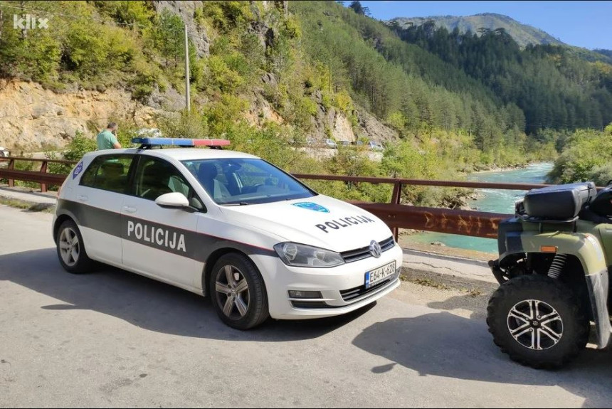 Pronađeno tijelo žene i olupina auta u Neretvi