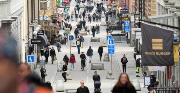 Cijela Evropa u borbi sa koronom prešla na švedski model, ali to ne priznaje?