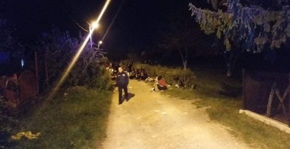 Bihać: Dvoje mrtvih, 18 povrijeđenih u sukobu migranata