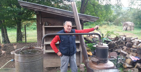 Mektić peče rakiju i poručuje: Svi ste dobro došli