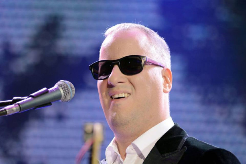 Saša Matić se rasplakao u emisiji: Izgubio sam dosta dragih ljudi zbog korone!