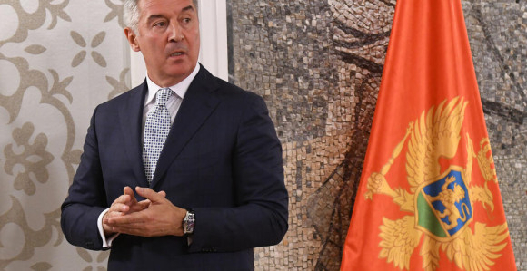Đukanović poziva na konsultacije o mandataru