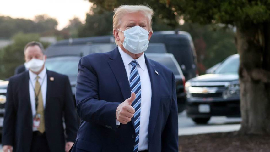 Трамп тврди да је корона само један обични грип?!