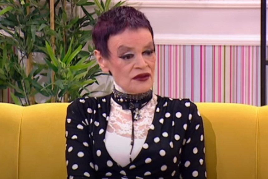 Rušku Jakić zaprosio jedan grof?!