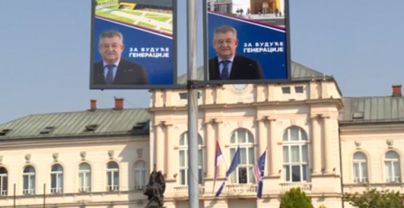 Gradska uprava potvrdila: Bilbordi sa slikom gradonačelnika Bijeljine plaćeni iz budžeta