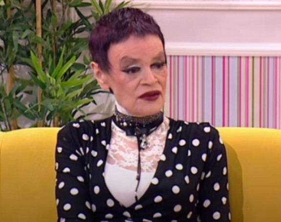 Rušku Jakić zaprosio jedan grof?!