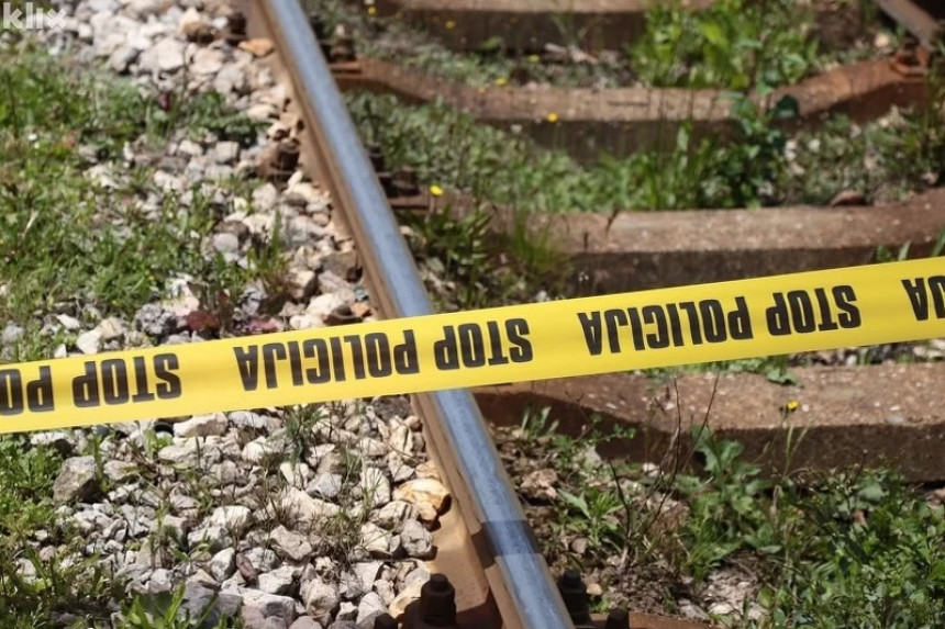 Voz usmrtio dva migranta kod Novog Grada
