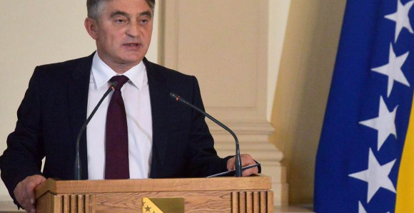 Komšić se ponovo testirao, kćerka mu zaražena