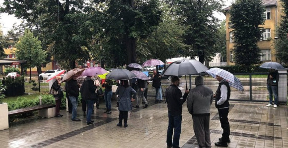 Sudski spor protiv MUP RS: Oni traže pravdu (VIDEO)
