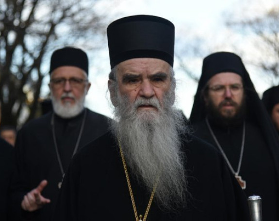 Amfilohije poručio: Nosim svoj krst i krst Mitropolije