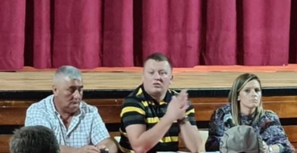 Aktivisti SNSD-a iz Rudog po Srbiji skupljali glasove