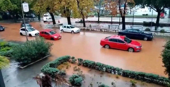 Nevrijeme na Jadranu: Gradovi pod vodom