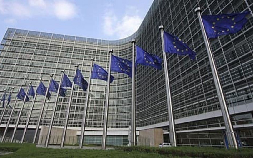 ЕУ: Политичари у БиХ да се уздрже од провокација
